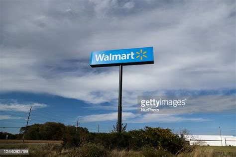 Walmart streator il - U.S Walmart Stores / Illinois / Streator Supercenter / ... Give our knowledgeable associates a call at 815-672-3071 or come visit us in-person at 2415 N Bloomington St, Streator, IL 61364 . We're here every day from 6 am for your shopping convenience. We’d love to hear what you think! Give feedback. All Departments;
